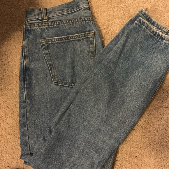 Brandy Melville mom jeans - Picture 3 of 3